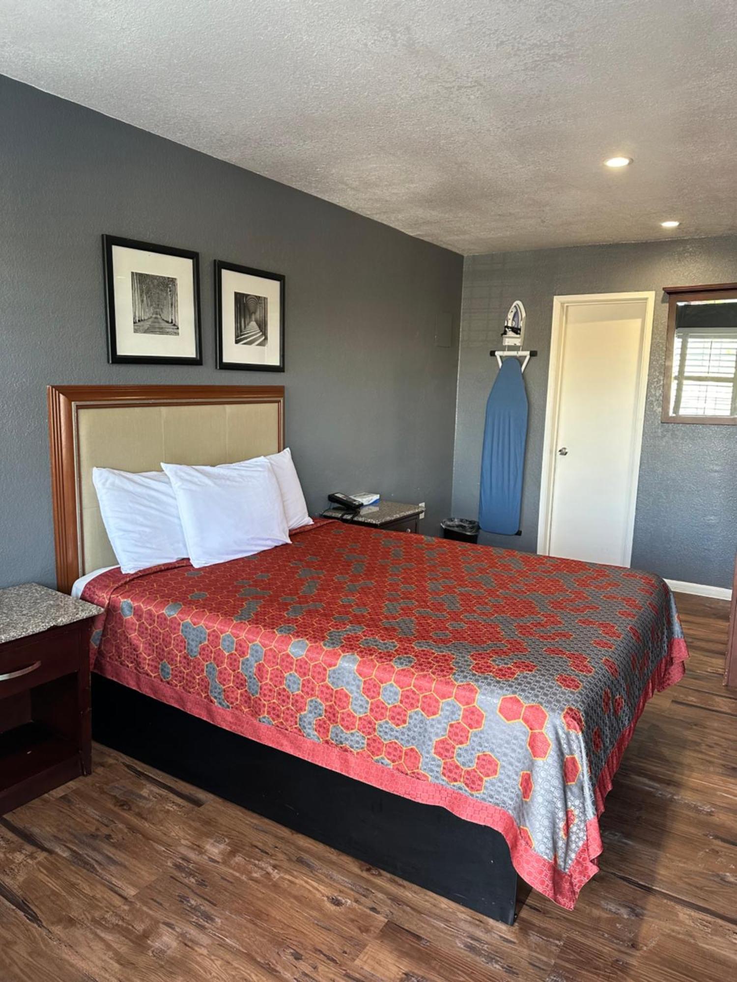 Fireside Inn By The Beach Boardwalk & Bowling サンタクルーズ エクステリア 写真
