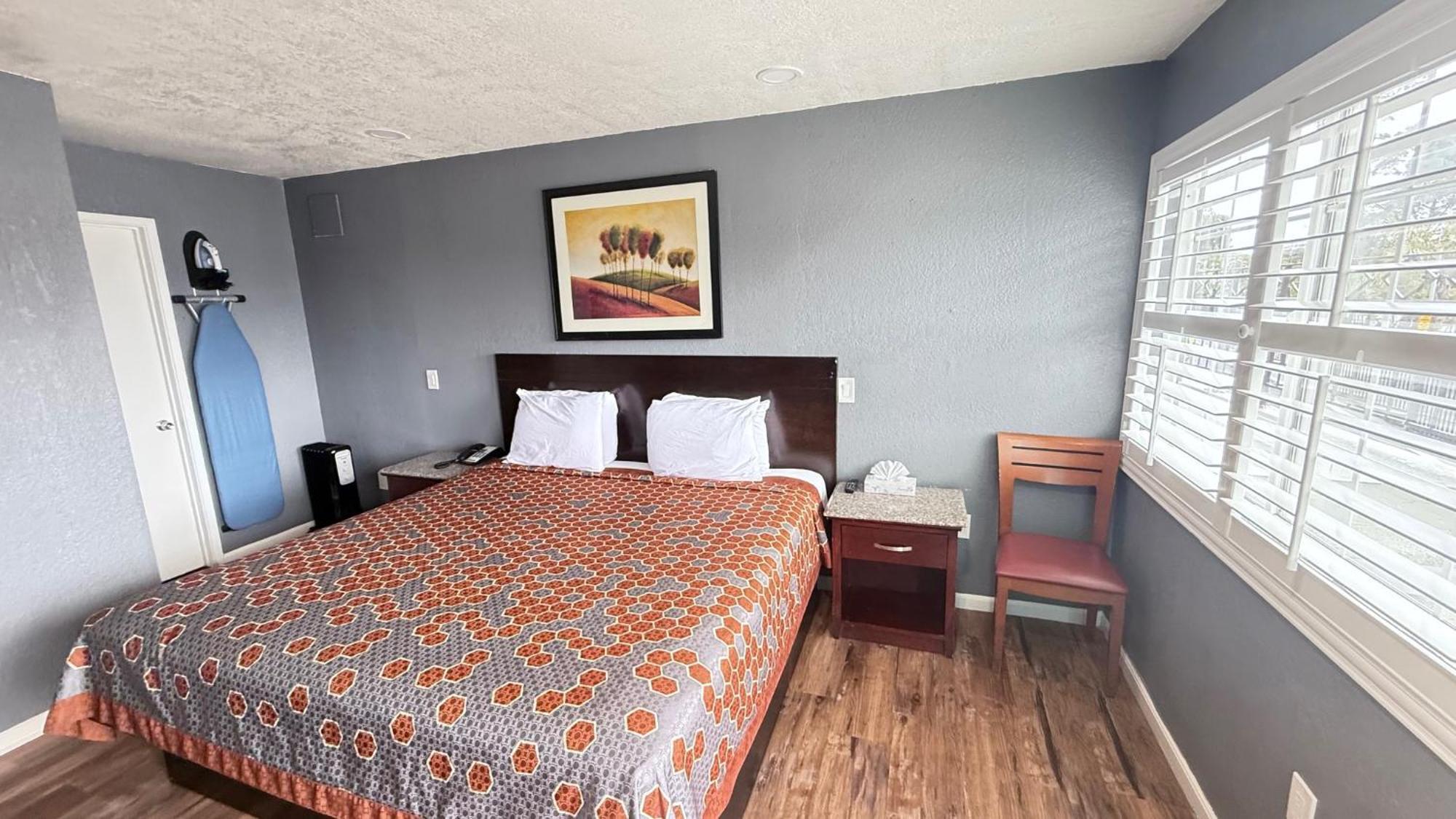 Fireside Inn By The Beach Boardwalk & Bowling サンタクルーズ エクステリア 写真